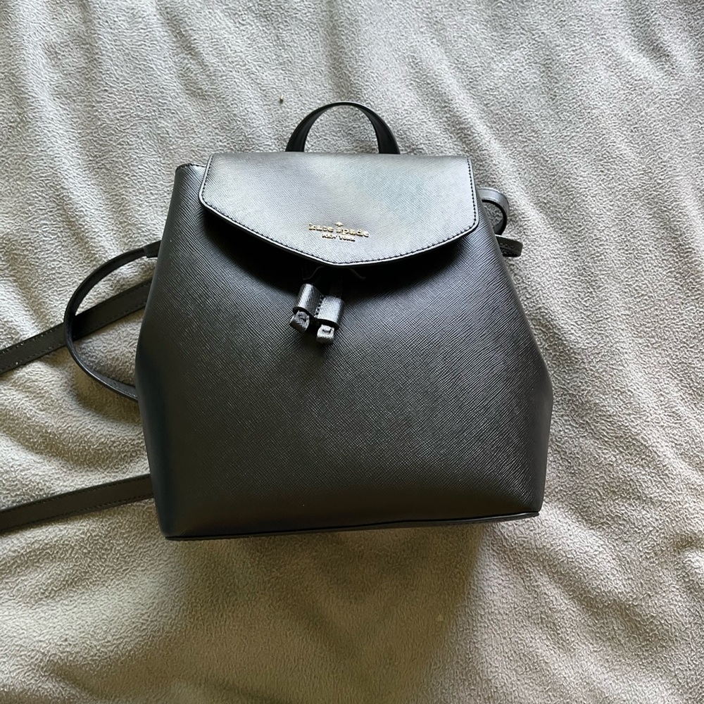 Kate spade backpack style bag in black. EUC.